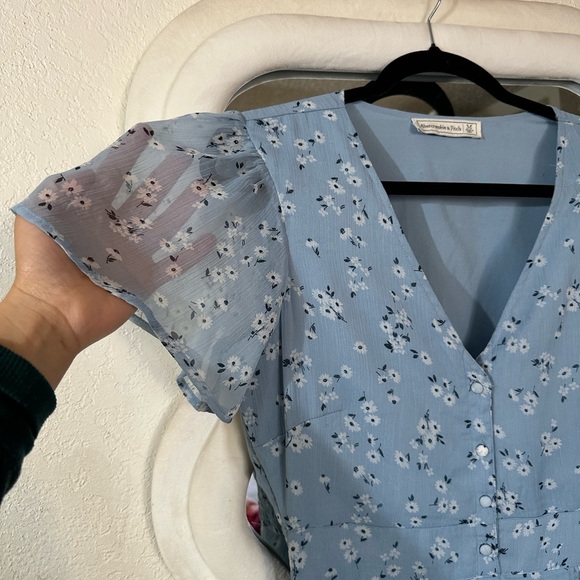 Abercrombie and Fitch Blue Floral Dress Size M - Picture 2 of 5